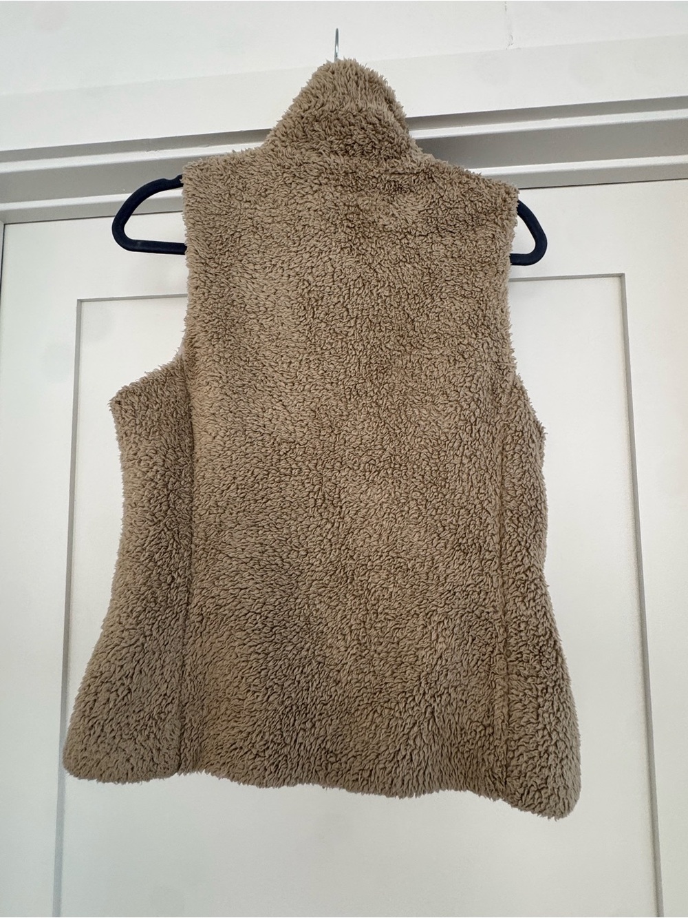 Patagonia Taupe Sherpa Fleece Vest - Picture 5 of 5